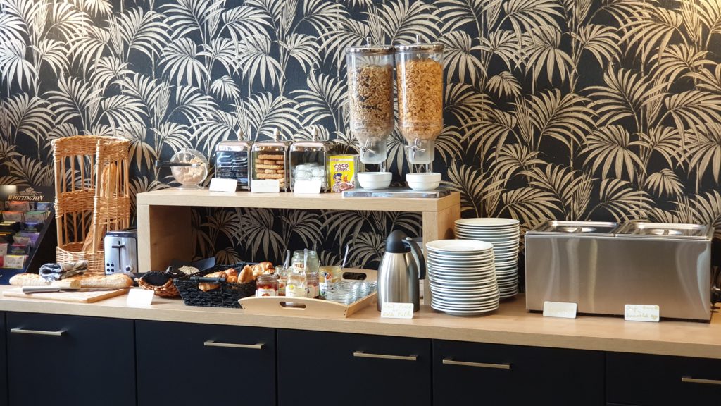 Petit-déjeuner hôtel la résidence narbonne